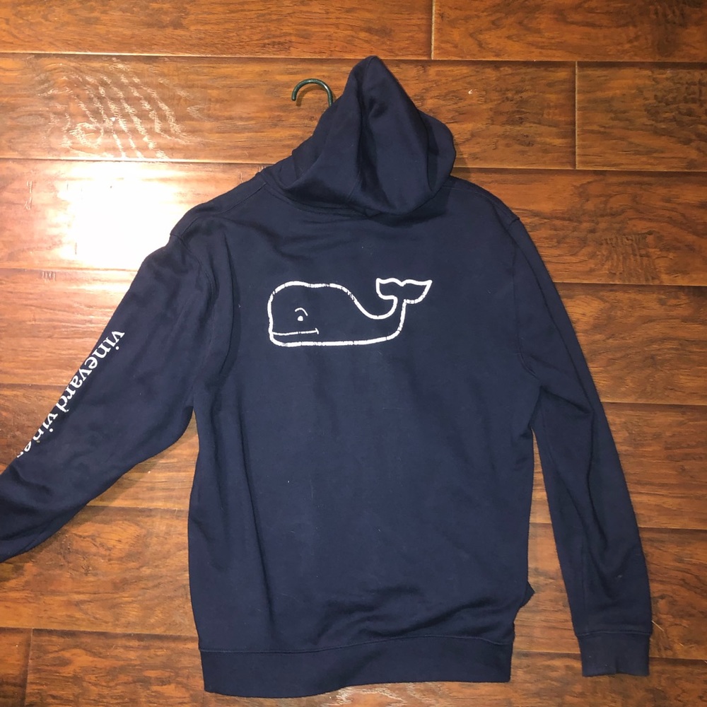 Vineyard vines hoodie